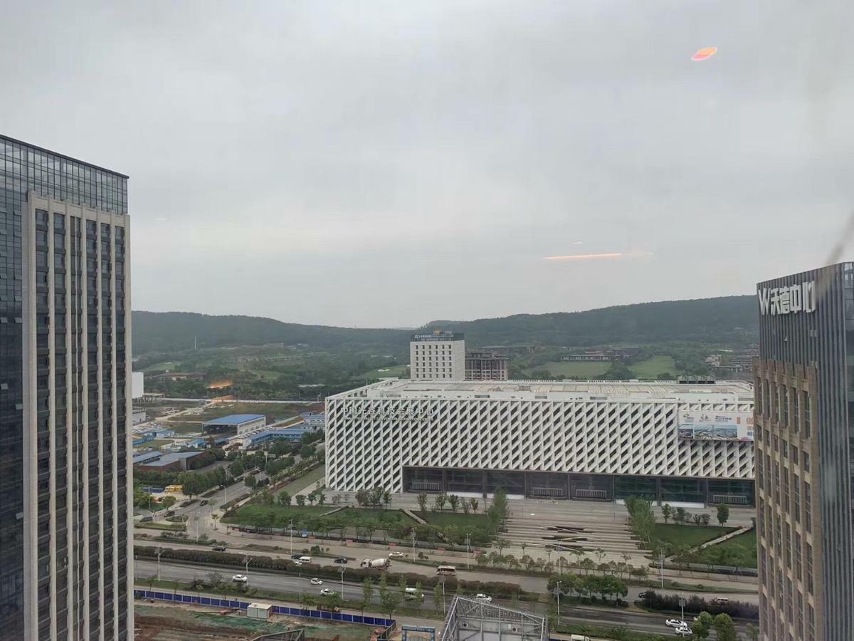 Metropolo Jinjiang Wuhan Optics Valley Science And Technology Exhibition Center Luaran gambar
